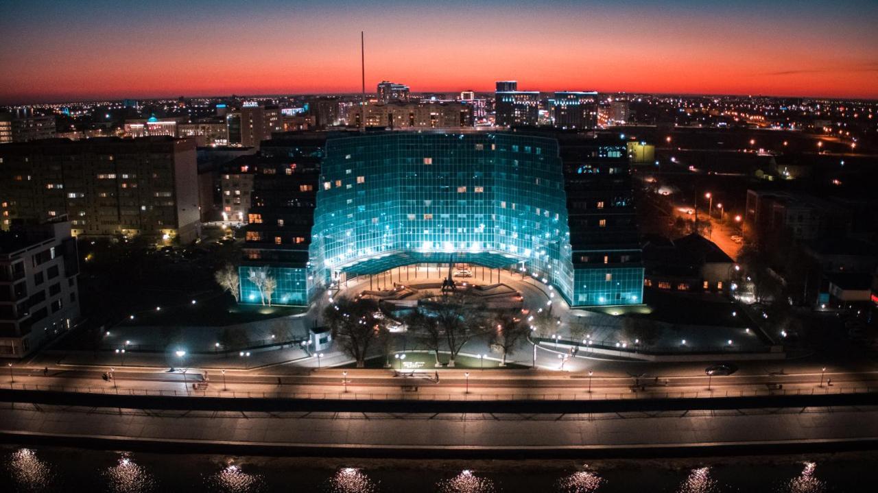 River Palace Hotel Atyraū Zewnętrze zdjęcie