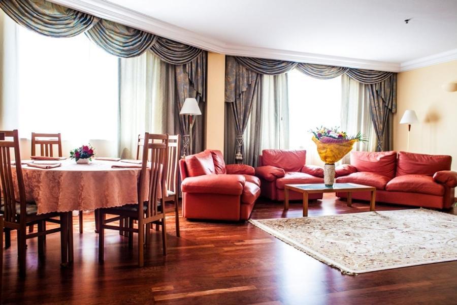 River Palace Hotel Atyraū Pokój zdjęcie